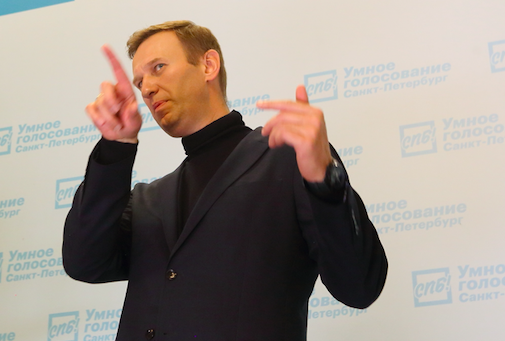 Возможно, в Германии что-то с Навальным сделали? Фото: Zamir Usmanov/Globallookpress